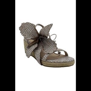 Cecelia New York Espadrille Wedges Spotted Frose - Medium